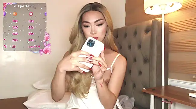 Local Hoelyx online show from 02/13/25, 08:03