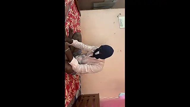 falooda288 online show from 10/24/25, 02:49