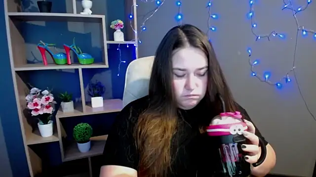 XX Daniella XX online show from 11/18/25, 07:33