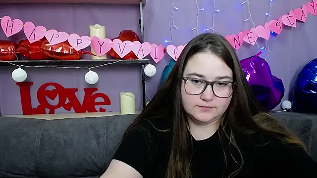 Snapshot of XX_Daniella_XX chatting on 02/11/25, 04:24 XX Daniella XX online show from 02/11/25, 04:24