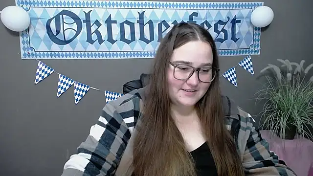 Snapshot of XX_Daniella_XX chatting on 10/11/25, 06:25 XX Daniella XX online show from 10/11/25, 06:25