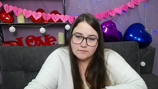 Snapshot of XX_Daniella_XX chatting on 02/15/25, 04:25 XX Daniella XX online show from 02/15/25, 04:25