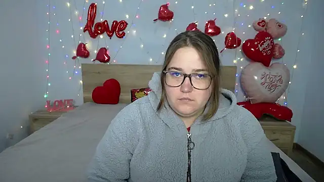 Snapshot of XX_Daniella_XX chatting on 02/17/25, 07:23 XX Daniella XX online show from 02/17/25, 07:23
