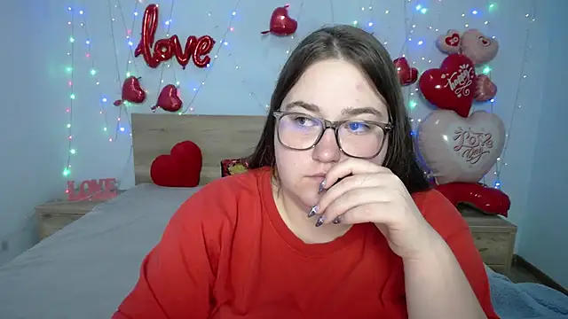 Snapshot of XX_Daniella_XX chatting on 02/17/25, 10:27 XX Daniella XX online show from 02/17/25, 10:27