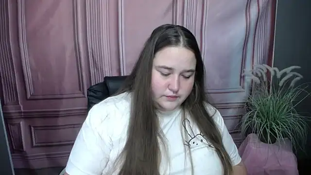 Snapshot of XX_Daniella_XX chatting on 09/19/25, 06:17 XX Daniella XX online show from 09/19/25, 06:17