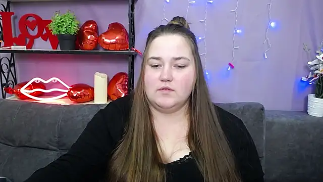 Snapshot of XX_Daniella_XX chatting on 03/04/25, 10:24 XX Daniella XX online show from 03/04/25, 10:24