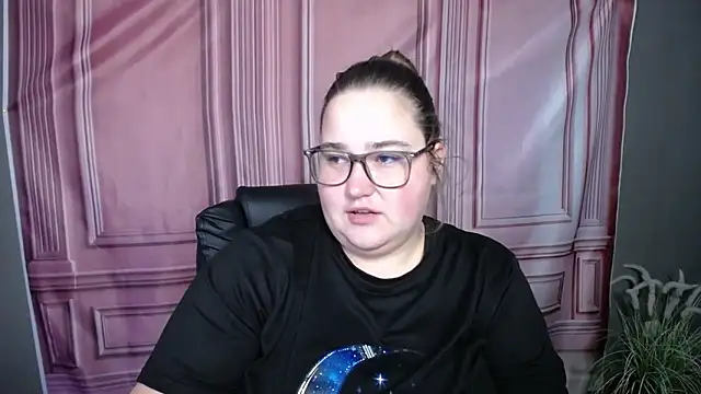 Snapshot of XX_Daniella_XX chatting on 09/11/25, 06:24 XX Daniella XX online show from 09/11/25, 06:24