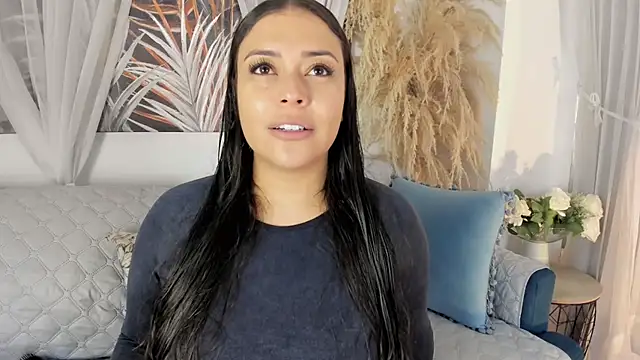 Nicolle W online show from 06/30/26, 11:43
