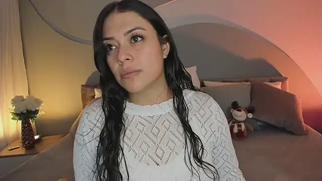 Nicolle W online show from 12/22/25, 11:54