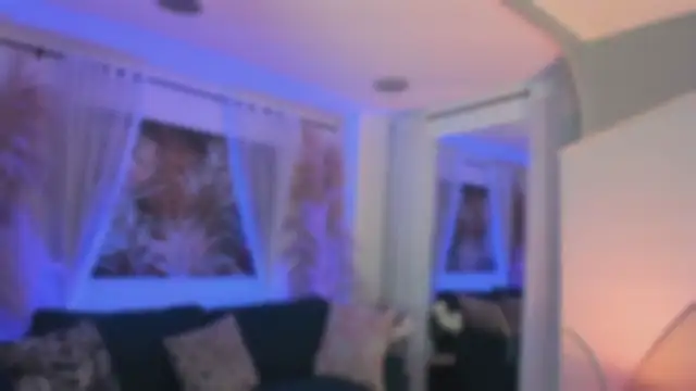 Snapshot of Nicolle_W chatting on 11/25/25, 11:43 Nicolle W online show from 11/25/25, 11:43