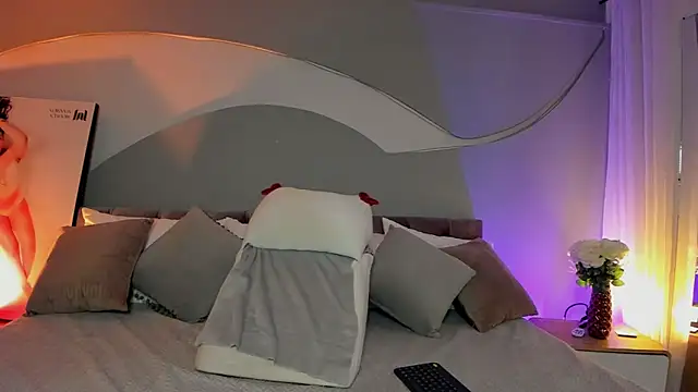 Nicolle W online show from 03/27/26, 11:44