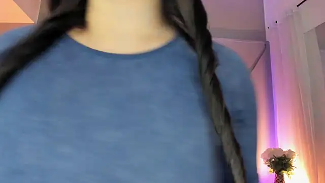 Nicolle W online show from 02/16/26, 11:53