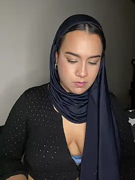 Snapshot of Maryam_yamal chatting on 02/28/25, 10:50 Maryam yamal online show from 02/28/25, 10:50