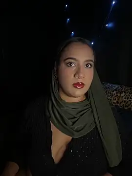 Snapshot of Maryam_yamal chatting on 09/28/25, 09:33 Maryam yamal online show from 09/28/25, 09:33