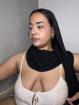 Snapshot of Maryam_yamal chatting on 02/09/25, 12:39 Maryam yamal online show from 02/09/25, 12:39