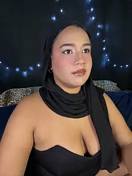 Snapshot of Maryam_yamal chatting on 10/24/25, 10:09 Maryam yamal online show from 10/24/25, 10:09