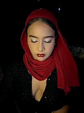 Snapshot of Maryam_yamal chatting on 10/04/25, 08:21 Maryam yamal online show from 10/04/25, 08:21