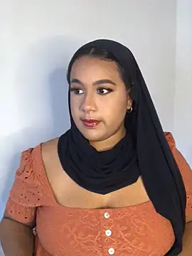 Snapshot of Maryam_yamal chatting on 02/25/26, 09:47 Maryam yamal online show from 02/25/26, 09:47