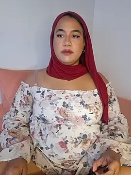 Snapshot of Maryam_yamal chatting on 03/23/26, 10:20 Maryam yamal online show from 03/23/26, 10:20