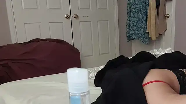 AmateurGuy23 online show from 10/10/25, 06:09
