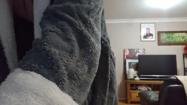 AmateurGuy23 online show from 10/26/25, 04:18