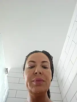 RebeccaXO  online show from 04/04/26, 12:50