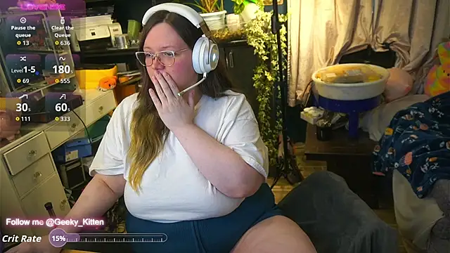 Snapshot of Geeky_Kitten chatting on 09/09/25, 01:53 Geeky Kitten online show from 09/09/25, 01:53