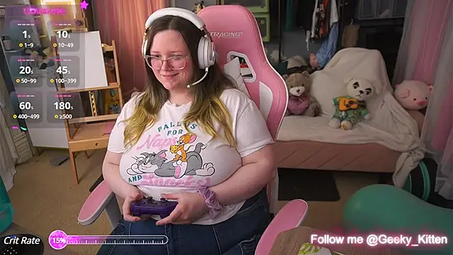 Snapshot of Geeky_Kitten chatting on 03/10/25, 03:45 Geeky Kitten online show from 03/10/25, 03:45