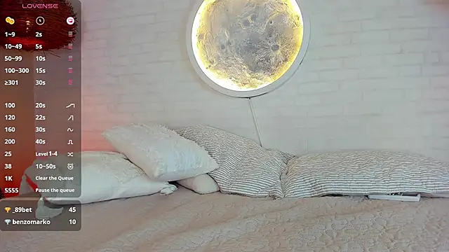 sophi cooper29 online show from 12/13/25, 08:04