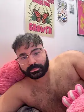 Snapshot of johnnyalx chatting on 02/17/26, 05:21 johnnyalx online show from 02/17/26, 05:21