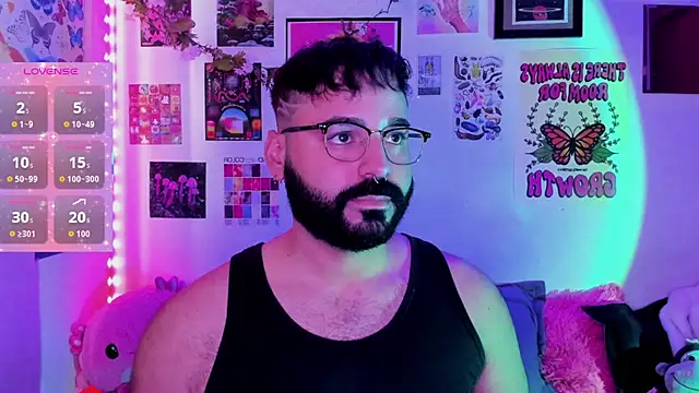 Snapshot of johnnyalx chatting on 02/20/26, 08:44 johnnyalx online show from 02/20/26, 08:44