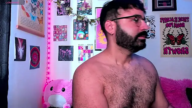 Snapshot of johnnyalx chatting on 02/08/26, 04:37 johnnyalx online show from 02/08/26, 04:37