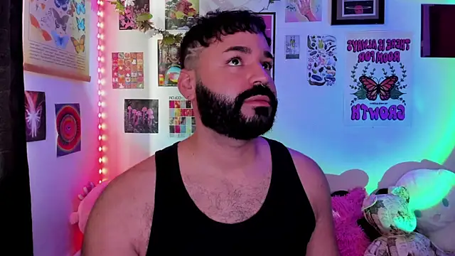 Snapshot of johnnyalx chatting on 02/21/26, 02:52 johnnyalx online show from 02/21/26, 02:52