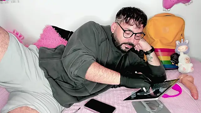 johnnyalx online show from 12/01/25, 07:26