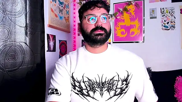 Snapshot of johnnyalx chatting on 02/05/26, 07:21 johnnyalx online show from 02/05/26, 07:21