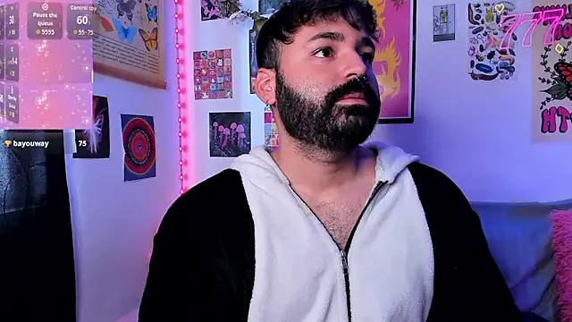 Snapshot of johnnyalx chatting on 02/12/26, 07:35 johnnyalx online show from 02/12/26, 07:35