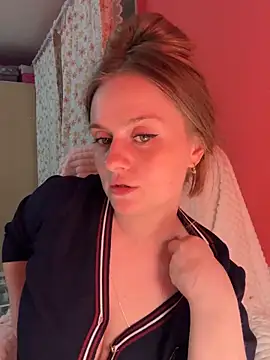 SophiaSweet  online show from 03/28/26, 04:19