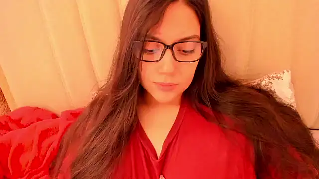 Snapshot of roniewester chatting on 06/17/26, 12:15 roniewester online show from 06/17/26, 12:15