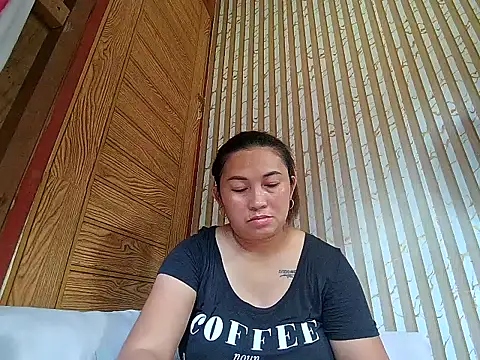 LalaiAsian online show from 04/07/26, 06:15