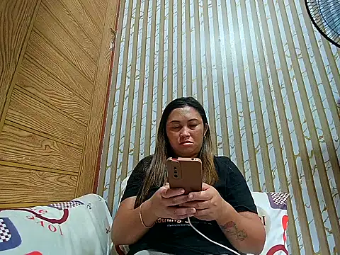 LalaiAsian online show from 04/22/26, 12:39