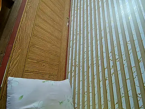 LalaiAsian online show from 12/15/25, 10:32