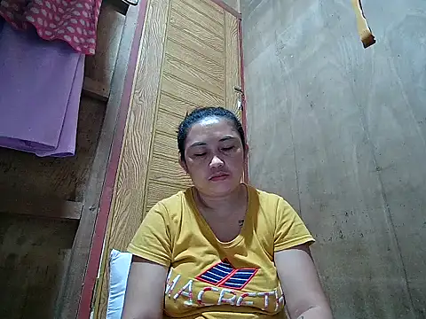 LalaiAsian online show from 11/19/25, 12:21