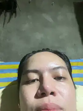 Snapshot of Hebefemme chatting on 04/05/26, 10:00 Hebefemme online show from 04/05/26, 10:00