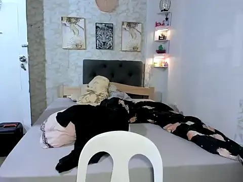 Hebefemme online show from 02/03/26, 09:47