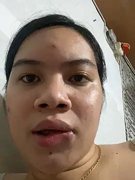 Snapshot of Hebefemme chatting on 03/07/25, 01:51 Hebefemme online show from 03/07/25, 01:51