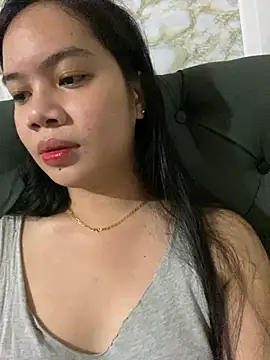 Snapshot of Hebefemme chatting on 02/26/25, 04:16 Hebefemme online show from 02/26/25, 04:16