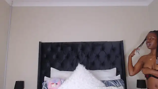 Sexynaughty Gal online show from 03/05/25, 09:04