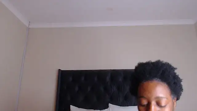 Sexynaughty Gal online show from 03/23/25, 12:36