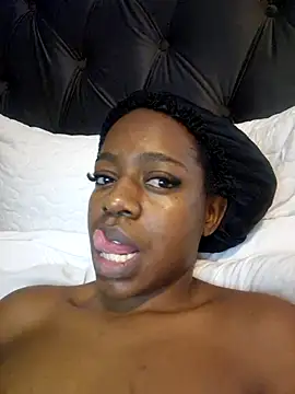 Sexynaughty Gal online show from 10/13/25, 08:54