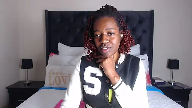 Sexynaughty Gal online show from 11/18/25, 09:40